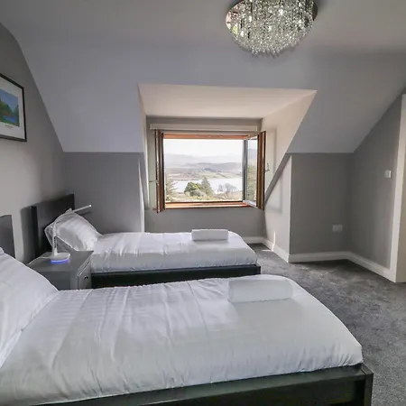 Moorhen House * Loughanure