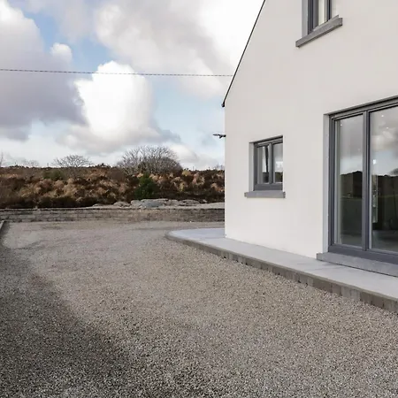 Moorhen House * Loughanure