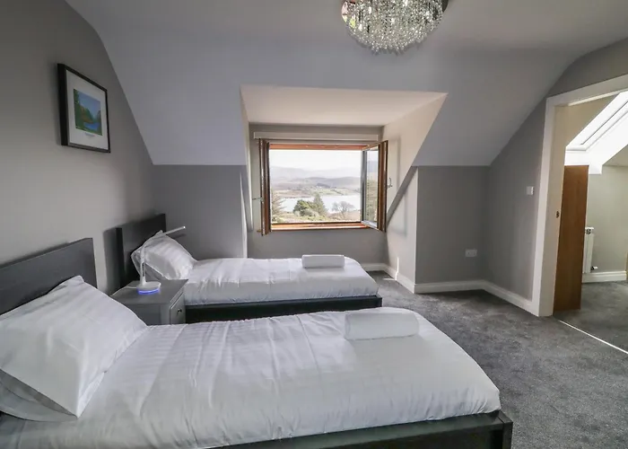 Moorhen House * Loughanure